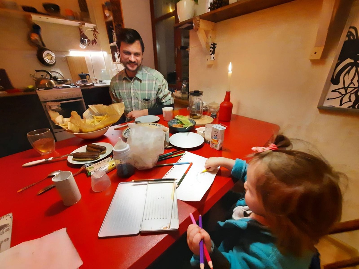 Grigoriy Mumrikov with his daughter / Courtesy of Mumrikova