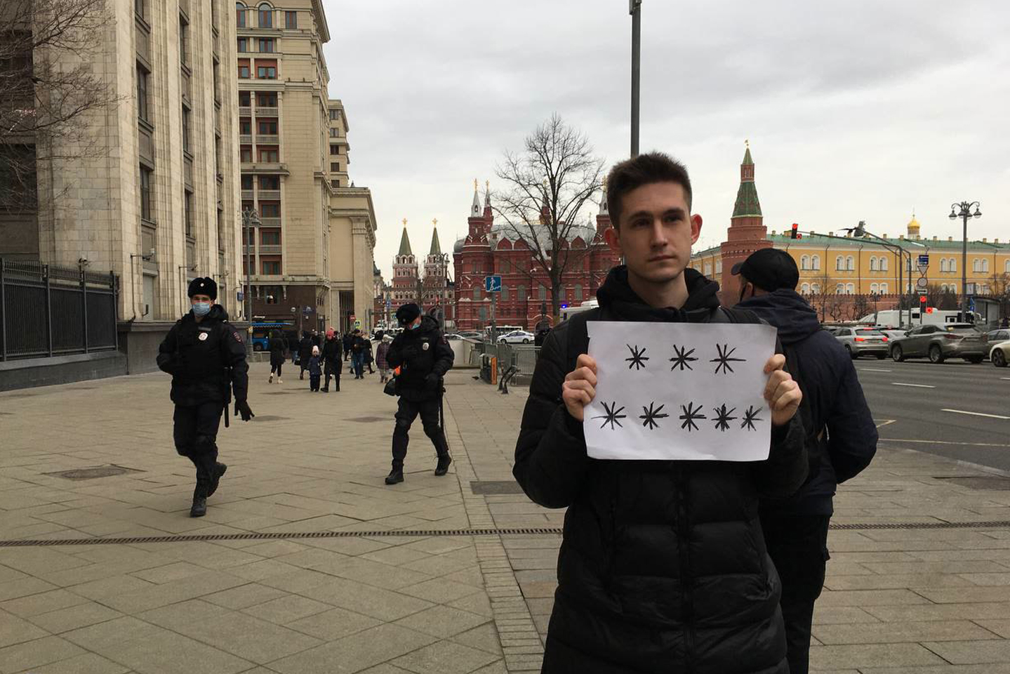 A picketer Dmitry Reznikov in Moscow, March 13, 2022 / Photo: SOTA