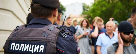 В Подмосковье полиция массово навещает участников марша в поддержку Голунова