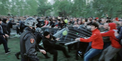 Сходы в защиту сквера в Екатеринбурге: как это было. Фотогалерея