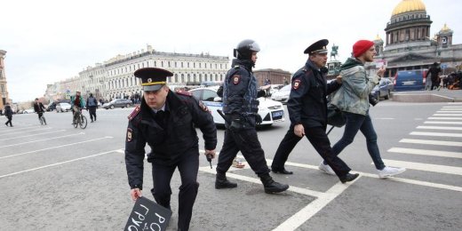 Акции против «царя»: избитые, задержанные, несовершеннолетние