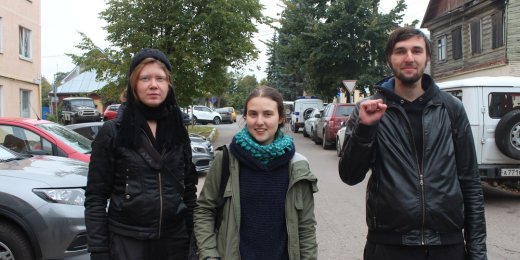 «Размахивали руками и как будто что-то планировали»