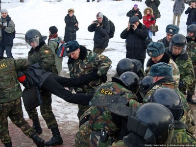      Комитет против пыток о массовых задержаниях в Нижнем Новгороде
    