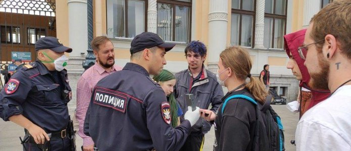 Задержание на Московском вокзале Петербурга / Фото: Анна Лойко